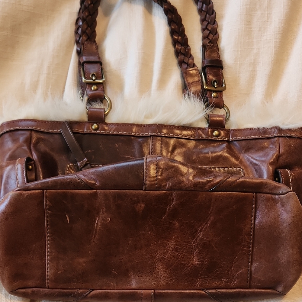 Coach Brown Leather Shoulder Bag with Faux Fur - Picture 4 of 8